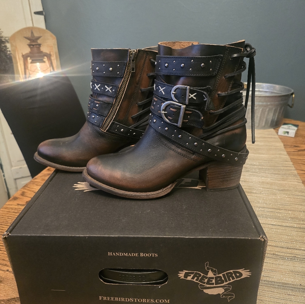 Freebird Women's Black and Brown Ankle Boots